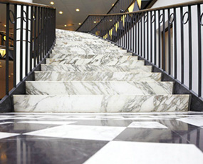 ຫີີນຕິດຂັນໃດ / Đá ốp cầu thang